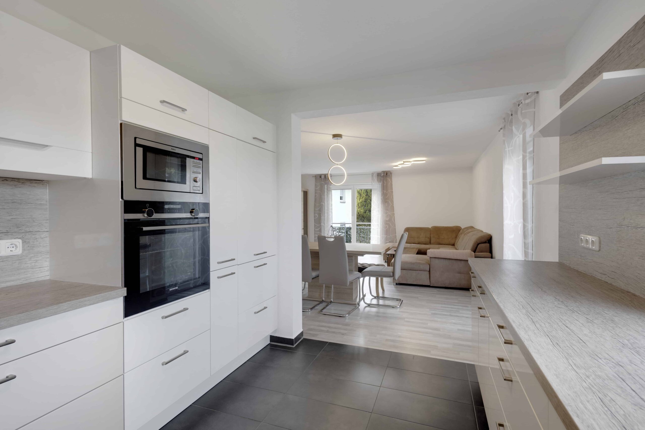 2025-09-08-Grafenwoehr-Friedrich-Ludwig-Jahn-Str-22-offenblende-THSC-0043-min